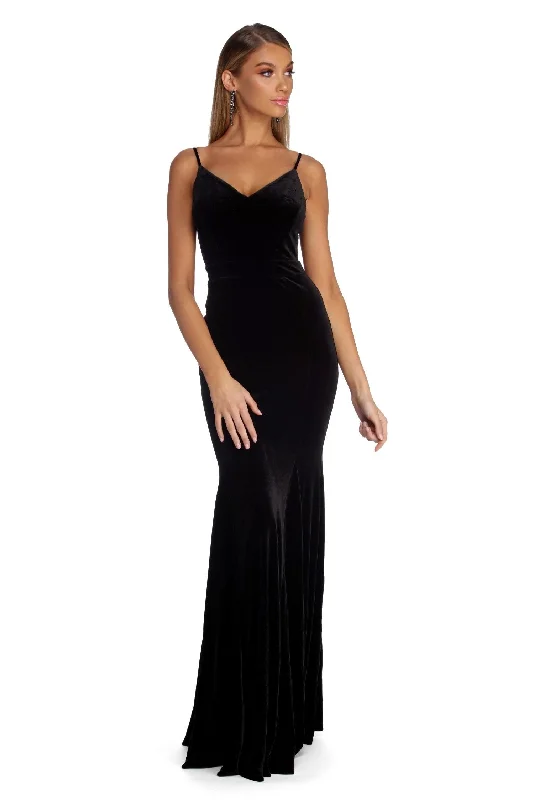 Massive Price Cuts Lyanna Formal Stylish Velvet Mermaid Dress
