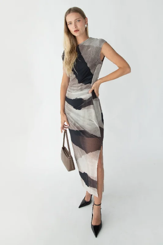 Weekend Bargain Shopping SLEEVELESS PATTERENED MESH MAXI DRESS