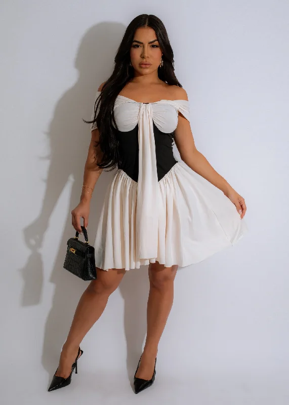 Flash Offer Harmony Of Contrasts Mini Dress White