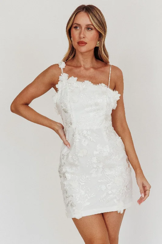 Weekend Super Sale Saskia Floral Embroidery Mini Dress White
