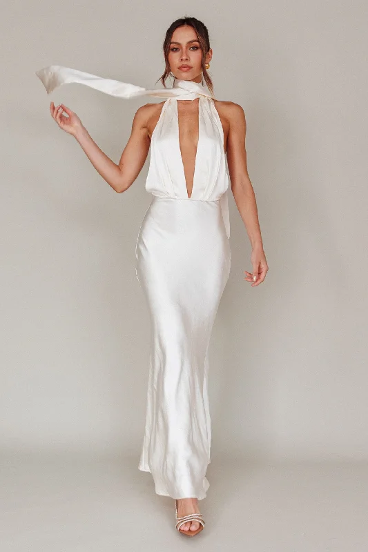 Mega Sale Italia Azure Halterneck Maxi Dress Oyster